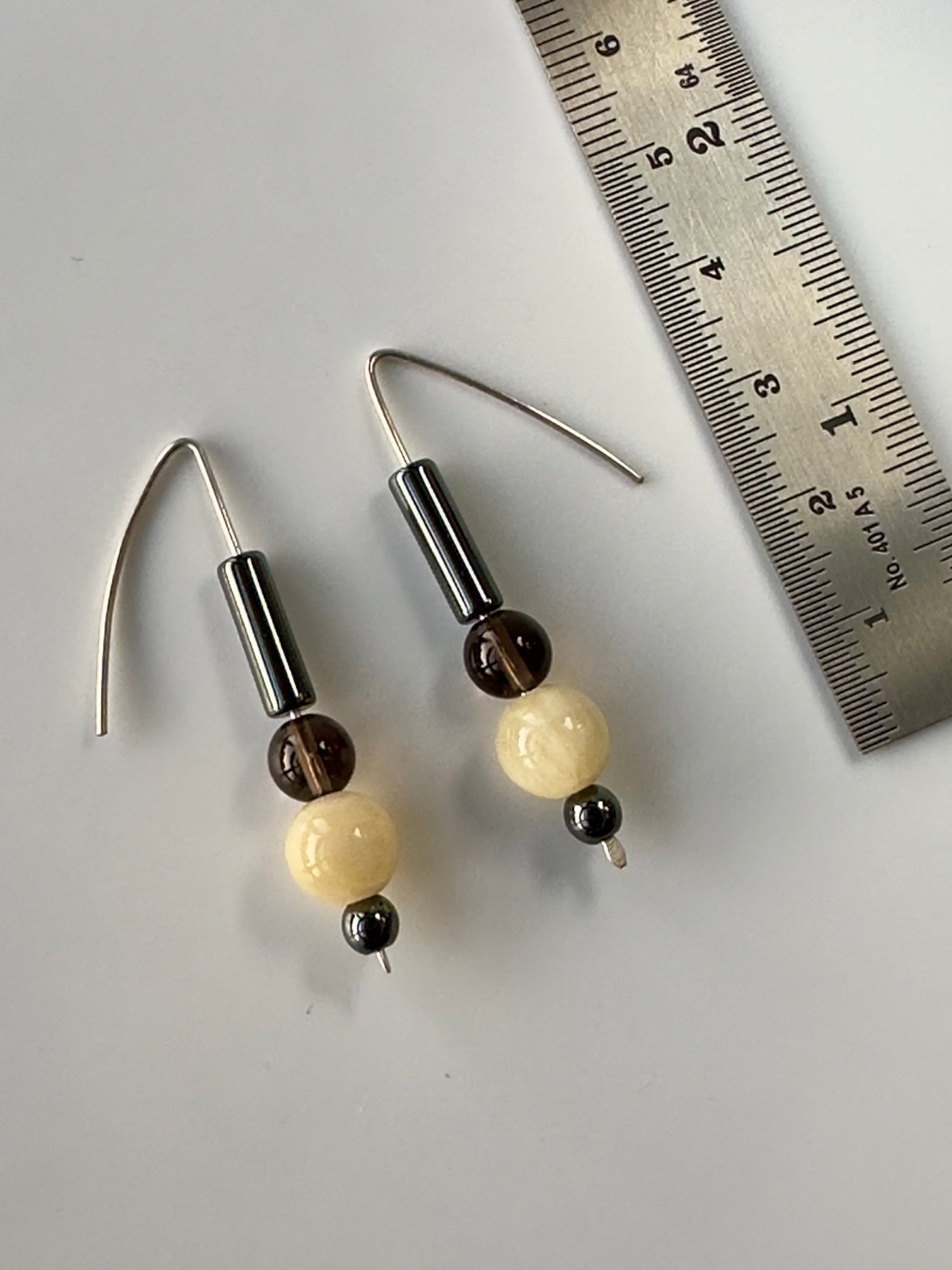 Scorpio Confidence healing crystal earrings with ruler showing length of 5 cm