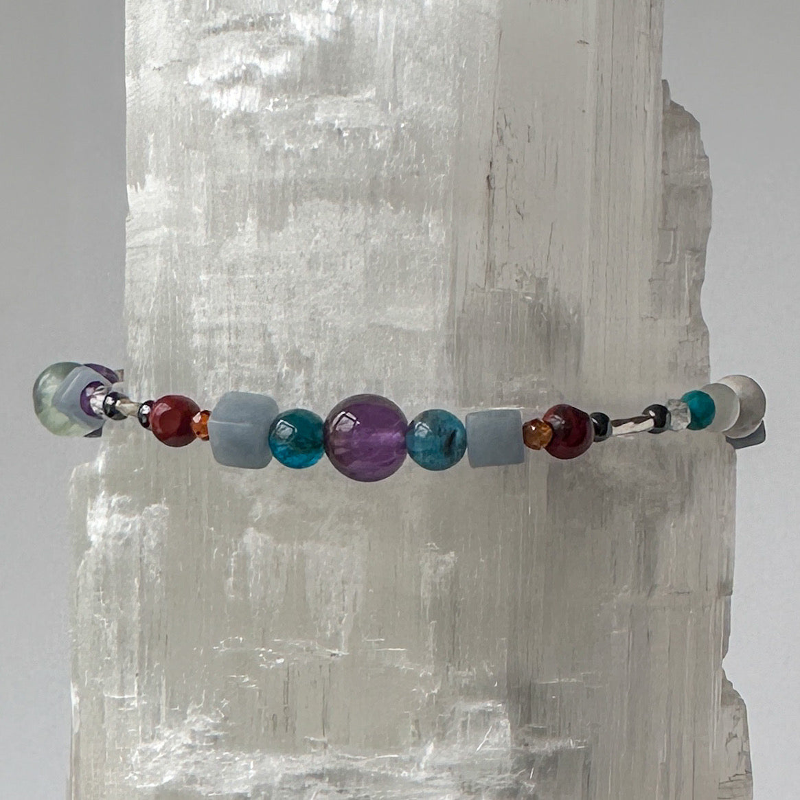 Healing Crystal & Sterling Silver bracelet for Determination & Willpower with Aromatherapy beads
