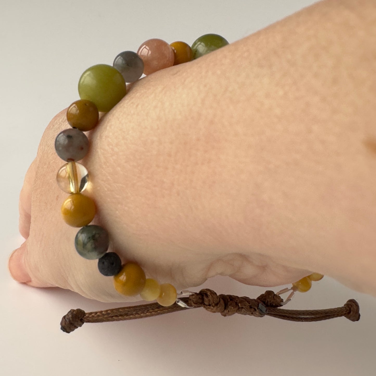 Unisex Healing Crystal Solar Plexus Chakra bracelet with aromatherapy beads