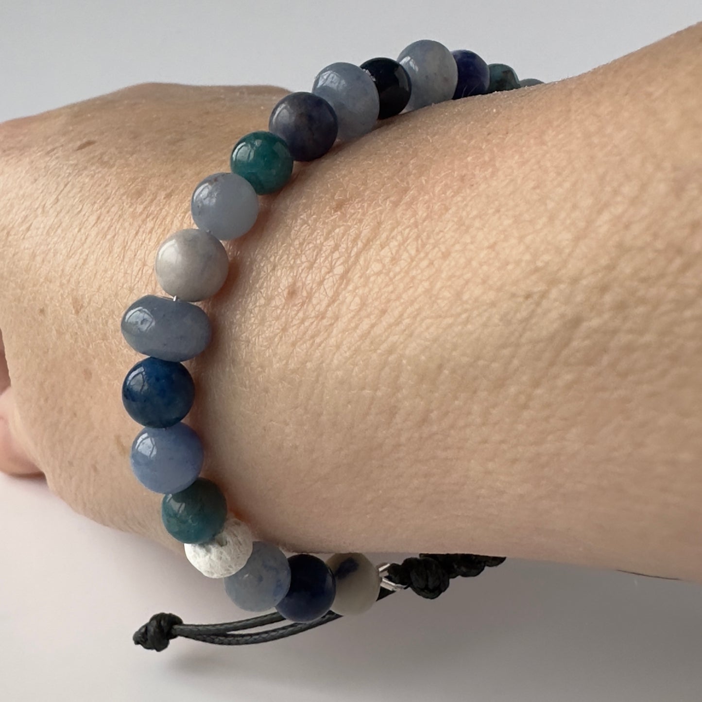 Unisex Healing Crystal Throat Chakra bracelet with aromatherapy beads